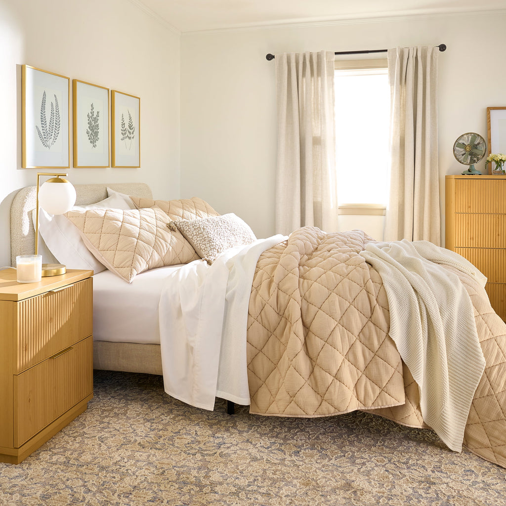 17.5" Frosted Globe Desk Lamp with USB Ports, Brass