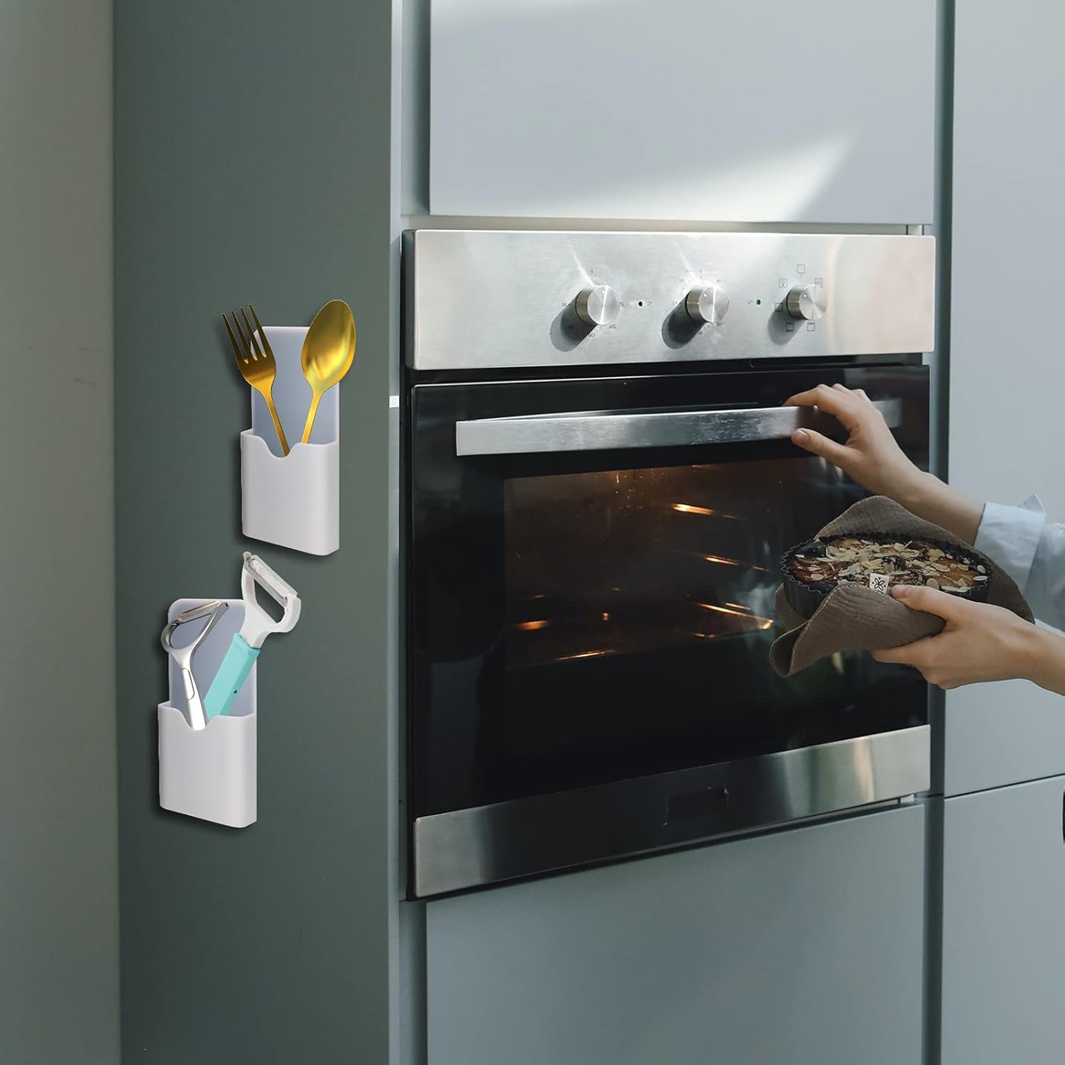 2 Pcs Magnetic Pen Holder Pencil Holder Dry Erase Marker Holder Magnetic Pen Organizer Home School Office Supplies for Refrigerator Whiteboard Locker (White)