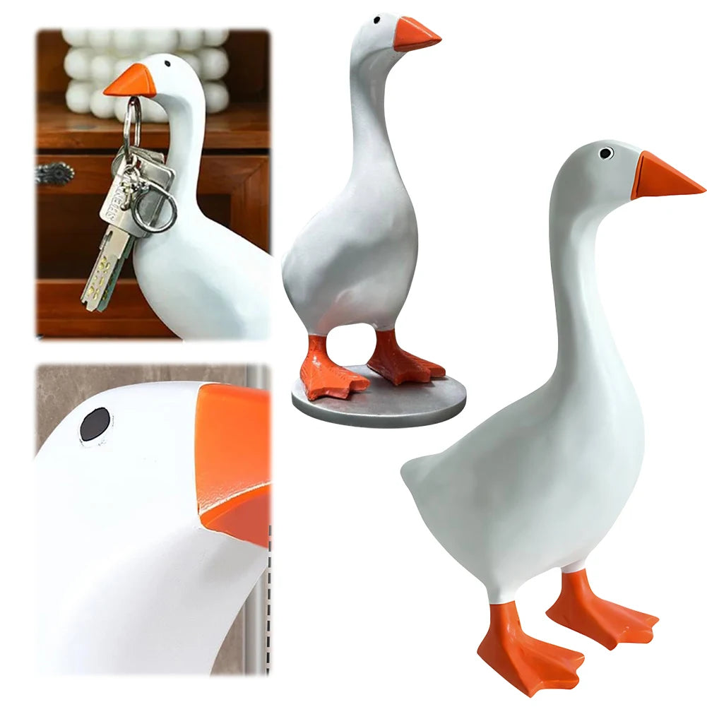 Cute Duck Statue Key Hanger Resin Goose Duck Statue Sculpture Funny Office Desk Decor Housewarming Gifts for Women Men